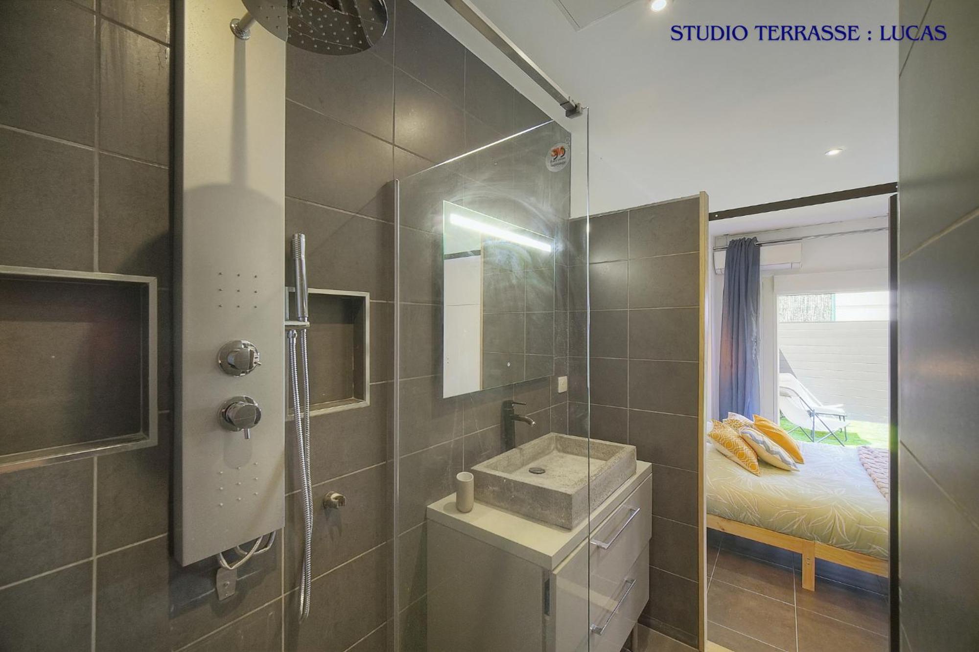 Apartment Vca House -5 - 15min Mer- Wifi-clim Cannes